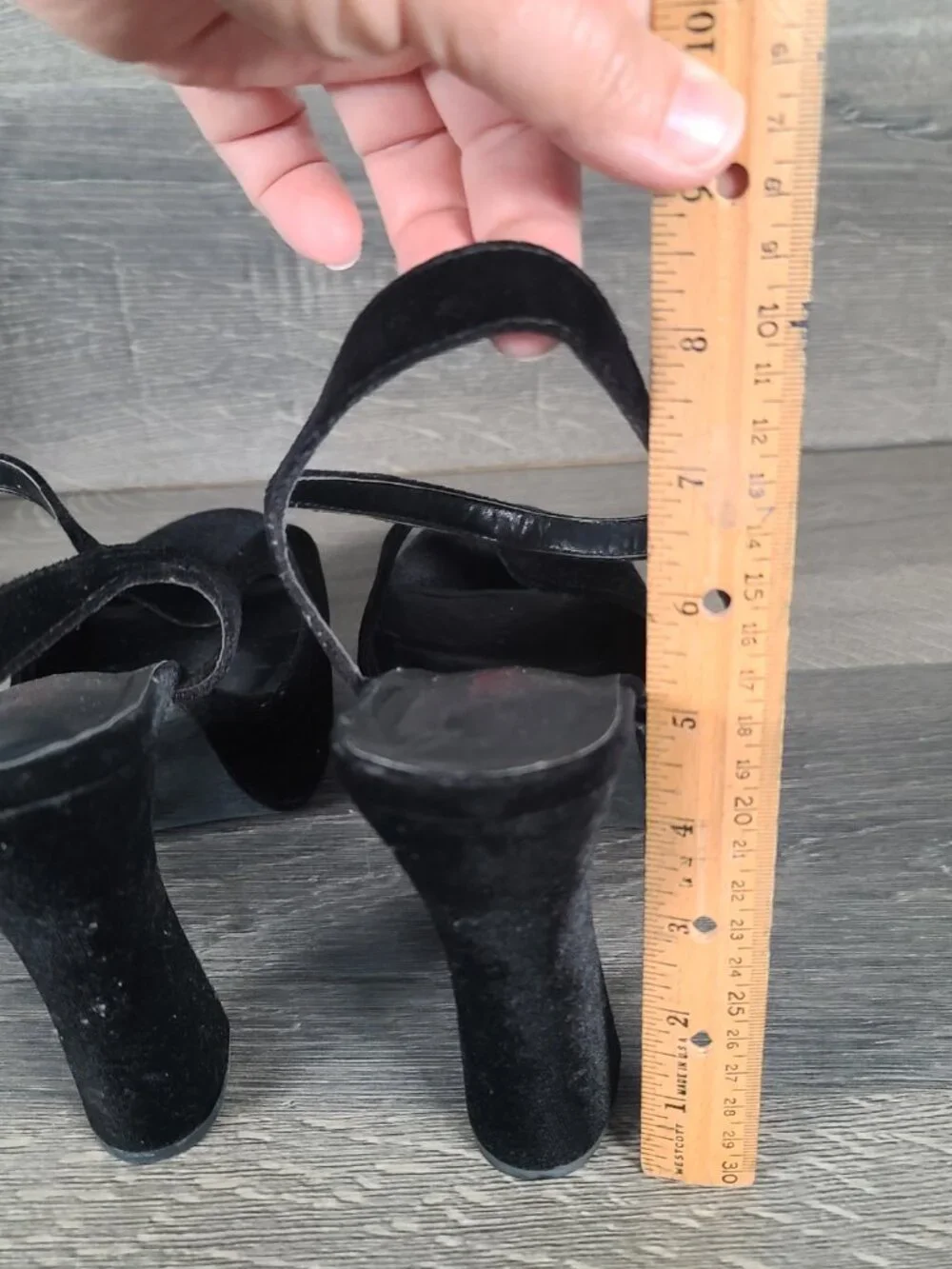 Demonia Black Velvet Dolly 09 Pumps Size 16M